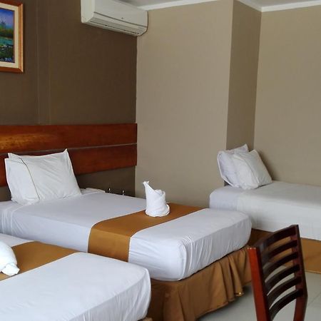 Bora Hotel Iquitos Bagian luar foto