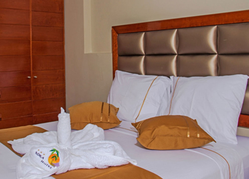 Bora Hotel Iquitos Bagian luar foto