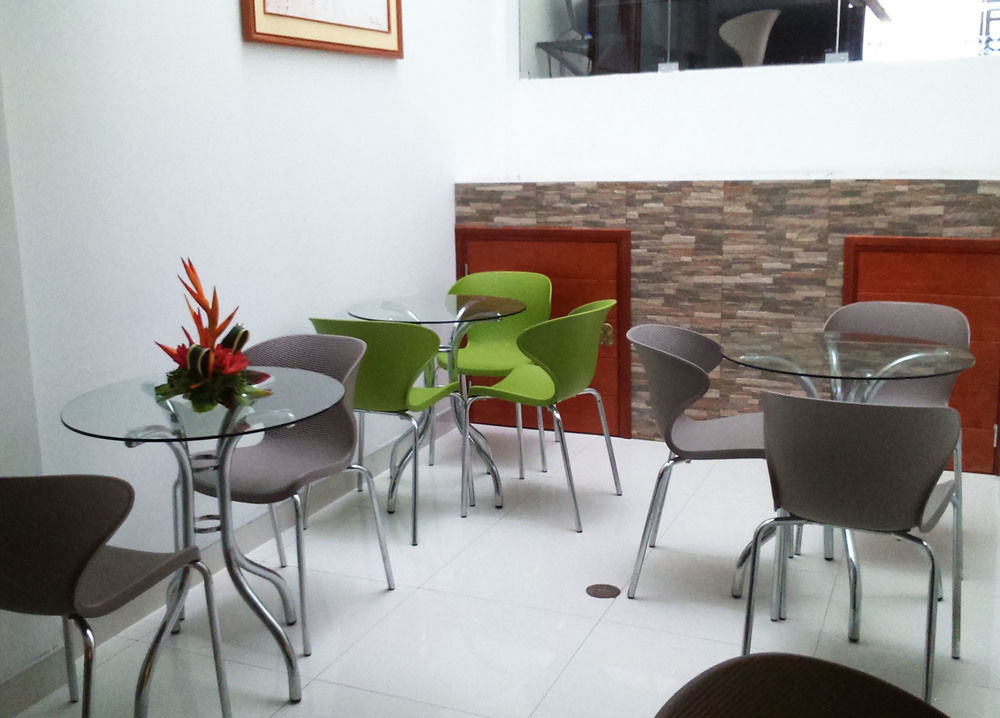 Bora Hotel Iquitos Bagian luar foto